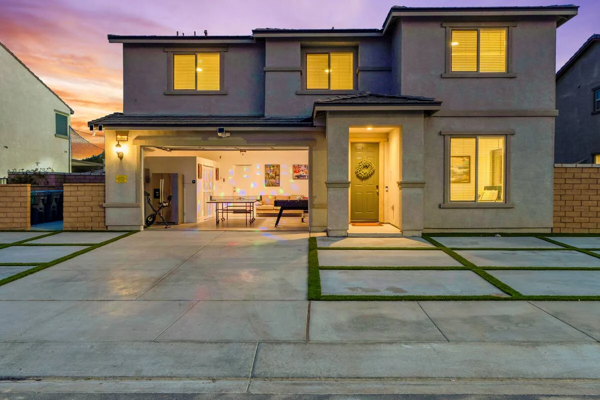 The Clubhouse in Coachella - Exterior image 6