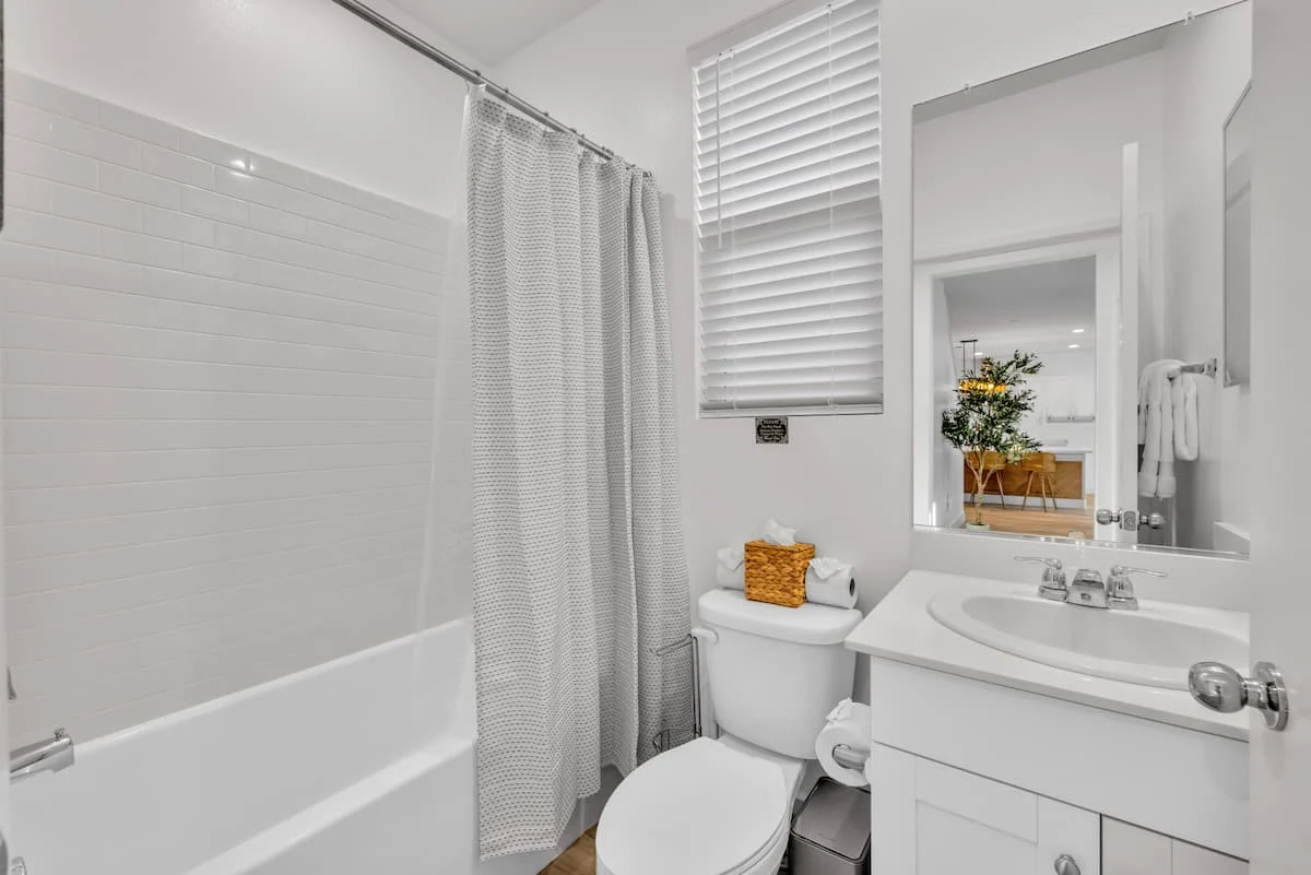 Casa Moreno - Full bathroom 1 image 1