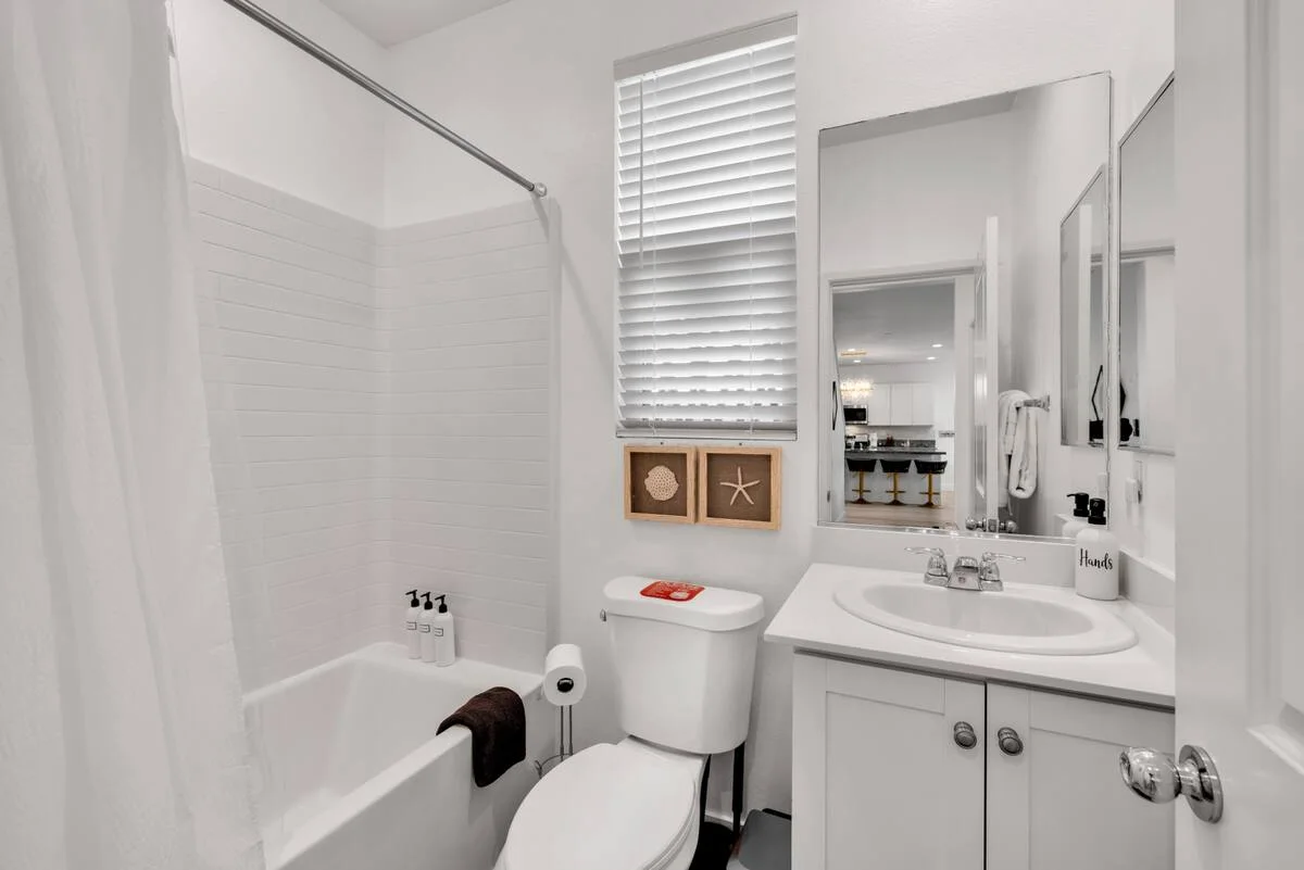 The Clubhouse in Coachella - Full bathroom 2 image 1