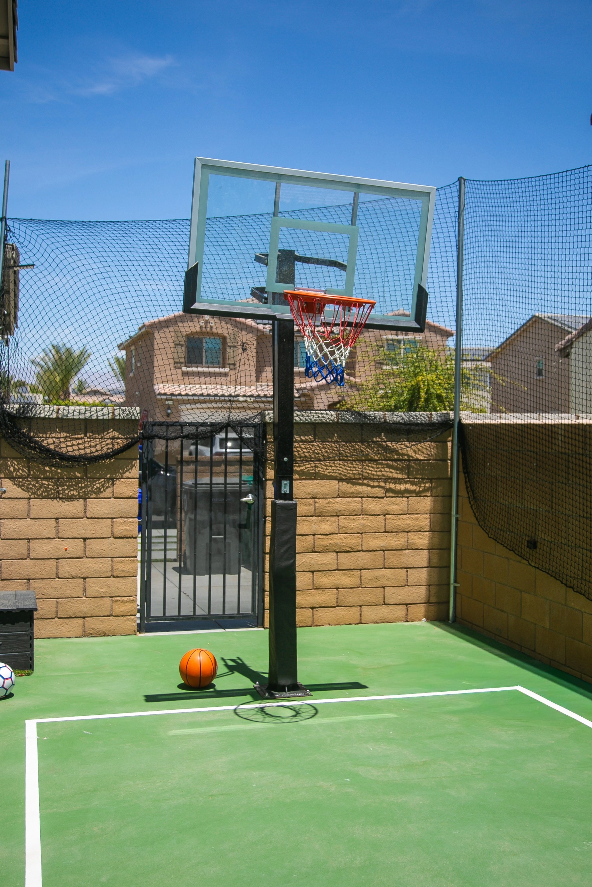 The Clubhouse in Coachella - Back garden image 5