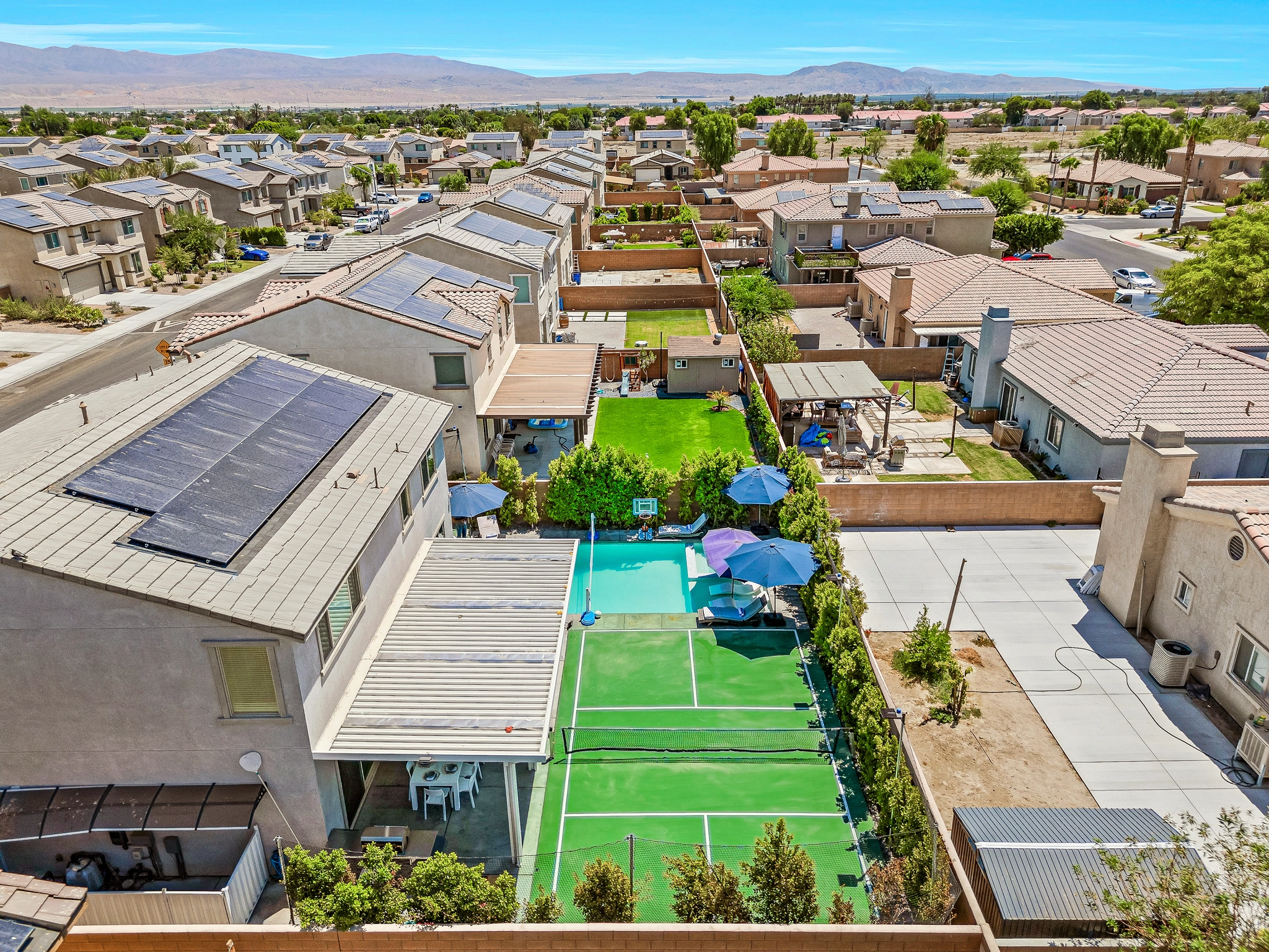 The Clubhouse in Coachella - Exterior image 6