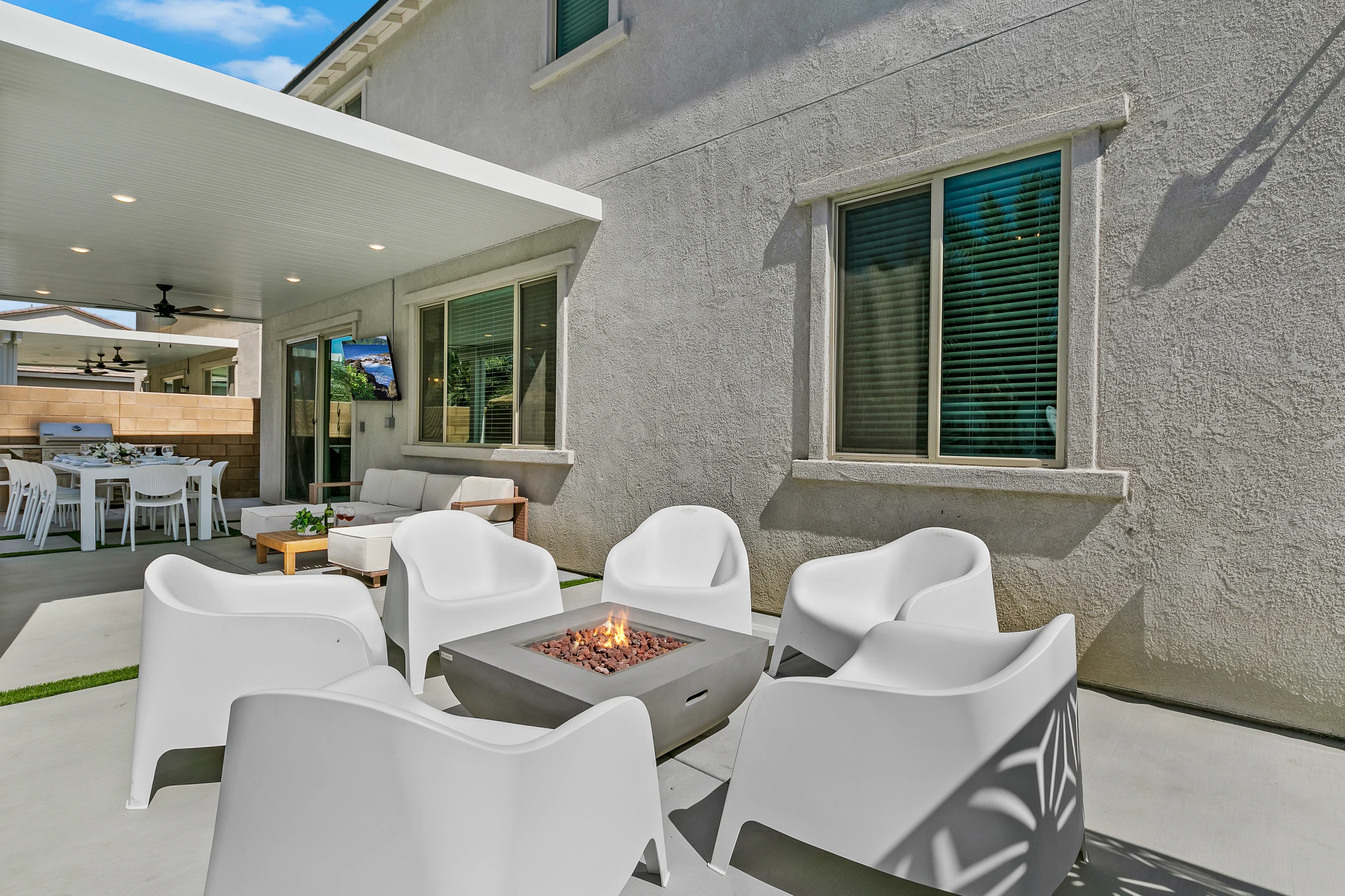 Casa Moreno - 63 Firepit Full